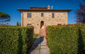 19-zimmer landgut 411 m² in Cortona, Italien. 980 000 €