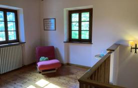 4-zimmer villa 180 m² in Pescaglia, Italien. 850 000 €