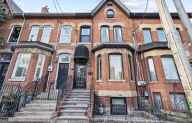 Stadthaus – Gerrard Street East, Toronto, Ontario,  Kanada. C$1 389 000