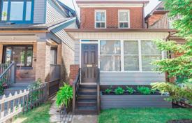 3-zimmer haus in der stadt in Old Toronto, Kanada. C$1 934 000