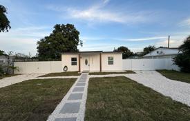 2-zimmer haus in der stadt 74 m² in Miami, Vereinigte Staaten. $400 000