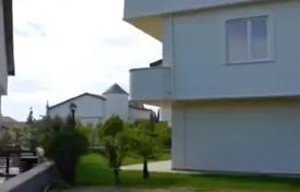 4-zimmer villa 450 m² in Büyükçekmece, Türkei. $662 000