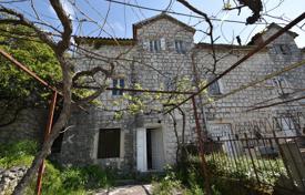 Haus in der Stadt – Dražin Vrt, Kotor, Montenegro. 420 000 €