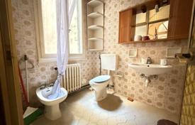 5-zimmer wohnung 165 m² in Florenz, Italien. 1 100 000 €