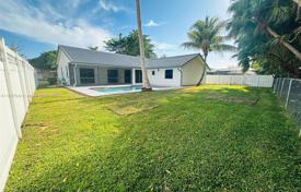 4-zimmer haus in der stadt 252 m² in Coral Springs, Vereinigte Staaten. $699 000