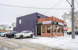 9-zimmer haus in der stadt in Etobicoke, Kanada. C$2 556 000