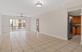 3-zimmer appartements in eigentumswohnungen 118 m² in Miami, Vereinigte Staaten. $397 000