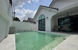 4-zimmer villa 220 m² in Pattaya, Thailand. $193 000