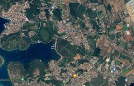Grundstück in Pula, Kroatien. 665 000 €