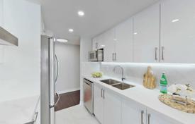 3-zimmer wohnung in Yonge Street, Kanada. C$870 000