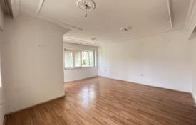 Wohnung 140 m² in Konyaalti, Türkei. 12 272 000 TRY