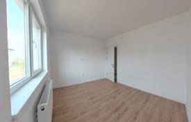 4-zimmer haus in der stadt 101 m² in Crevedia, Rumänien. 91 000 €