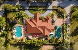8-zimmer villa 554 m² in Miami, Vereinigte Staaten. $1 495 000