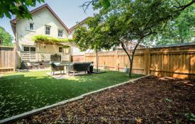 7-zimmer haus in der stadt in Old Toronto, Kanada. C$2 147 000