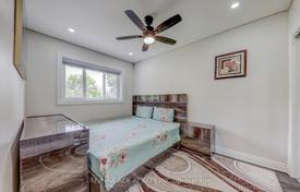 9-zimmer haus in der stadt in Scarborough, Kanada. C$1 655 000