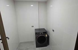 3-zimmer appartements in eigentumswohnungen in Khlong Toei, Thailand. $3 400  pro Woche