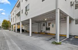 Wohnung – Miami Beach, Florida, Vereinigte Staaten. $255 000