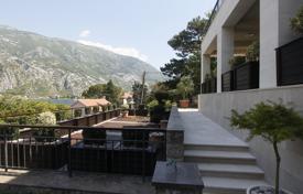 Einfamilienhaus – Muo, Kotor, Montenegro. 1 750 000 €