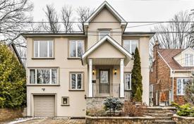 Haus in der Stadt – East York, Toronto, Ontario,  Kanada. C$2 306 000