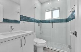 4-zimmer haus in der stadt 219 m² in Miami, Vereinigte Staaten. $1 690 000