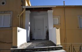 Stadthaus – Korfu (Kerkyra), Administration of the Peloponnese, Western Greece and the Ionian Islands, Griechenland. 330 000 €