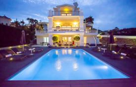 Villa – Malaga, Andalusien, Spanien. 9 300 €  pro Woche