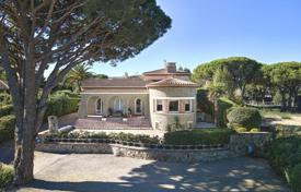 4-zimmer villa in Saint-Tropez, Frankreich. 23 000 €  pro Woche