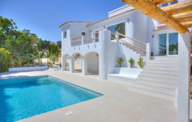 5-zimmer einfamilienhaus 204 m² in Moraira, Spanien. 1 389 000 €
