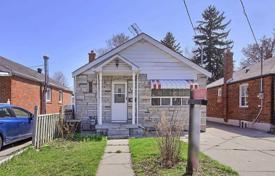 4-zimmer haus in der stadt in East York, Kanada. C$1 135 000