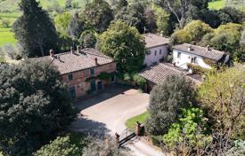 34-zimmer landgut 890 m² in Foiano della Chiana, Italien. 1 640 000 €