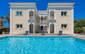 7-zimmer villa in Coral Bay, Zypern. 7 400 €  pro Woche