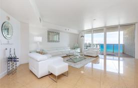 Wohnung – Collins Avenue, Miami, Florida,  Vereinigte Staaten. 1 166 000 €