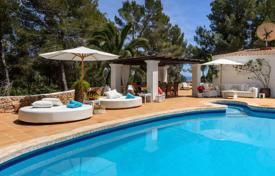 Villa – Ibiza, Balearen, Spanien. 16 000 €  pro Woche
