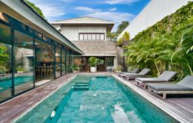 5-zimmer villa 380 m² in Batu Bolong Beach, Indonesien. $1 422 000