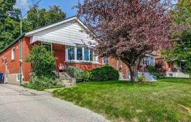 3-zimmer haus in der stadt in East York, Kanada. C$1 052 000