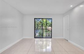 2-zimmer appartements in eigentumswohnungen 73 m² in Pembroke Pines, Vereinigte Staaten. $285 000