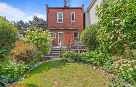 7-zimmer haus in der stadt in Old Toronto, Kanada. C$2 378 000