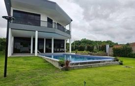 5-zimmer villa 552 m² in Pattaya, Thailand. $477 000