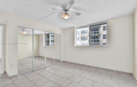 Eigentumswohnung – Collins Avenue, Miami, Florida,  Vereinigte Staaten. $325 000