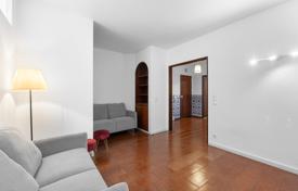 7-zimmer wohnung 208 m² in Lissabon, Portugal. 950 000 €