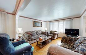 6-zimmer haus in der stadt in Scarborough, Kanada. C$1 488 000