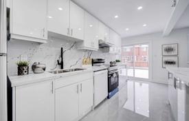 5-zimmer haus in der stadt in Scarborough, Kanada. C$1 778 000