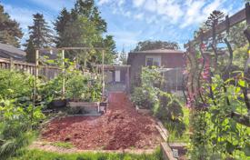4-zimmer haus in der stadt in Scarborough, Kanada. C$1 318 000