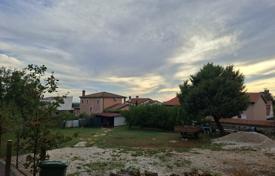 Grundstück in Višnjan, Kroatien. 103 000 €