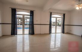 4-zimmer einfamilienhaus 200 m² in Famagusta, Zypern. 895 000 €