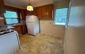 3-zimmer haus in der stadt in Etobicoke, Kanada. C$1 514 000