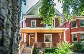 5-zimmer haus in der stadt in Old Toronto, Kanada. C$2 221 000