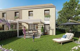 New residential complex with apartments and villas in Ile-de-France, Frankreich. ab 303 000 €