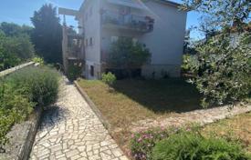 7-zimmer haus in der stadt 420 m² in Pula, Kroatien. 618 000 €