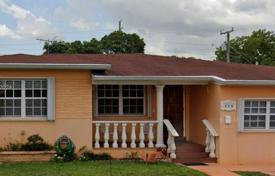 2-zimmer haus in der stadt 159 m² in Hialeah, Vereinigte Staaten. $620 000